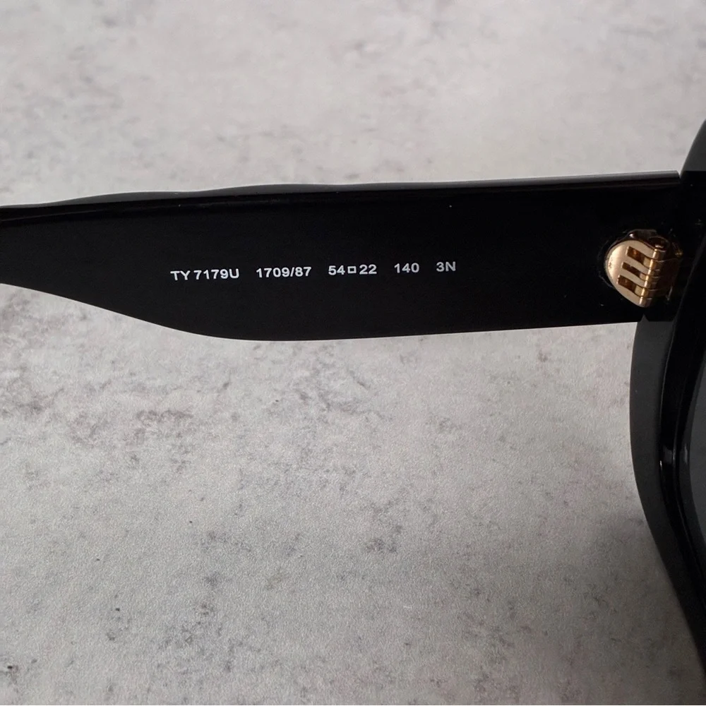 Tory Burch TY7179U 1709/87 Oversized Black Square Sunglasses NWOT w/ Case